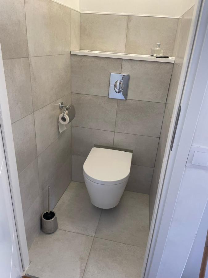 Saint-Tropez Centre - Grand Studio Avec Terrasse Екстер'єр фото