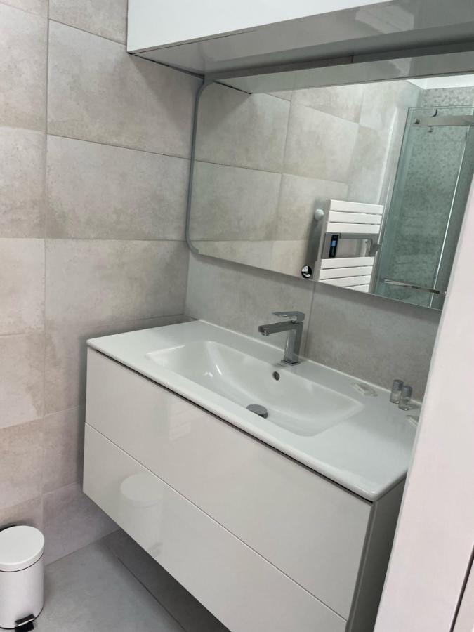 Saint-Tropez Centre - Grand Studio Avec Terrasse Екстер'єр фото