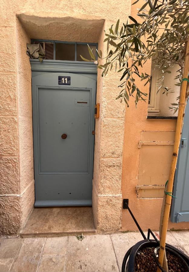 Saint-Tropez Centre - Grand Studio Avec Terrasse Екстер'єр фото